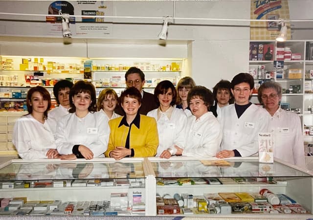 Vienoti darbā 2000. gads