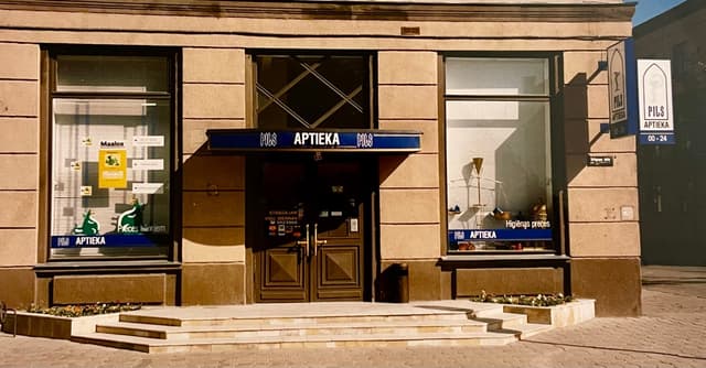 Aptiekas atklāšana 1994. gadā