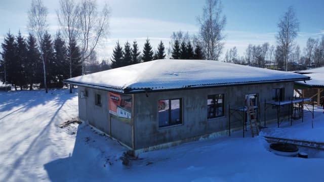 Priekšējā fasāde